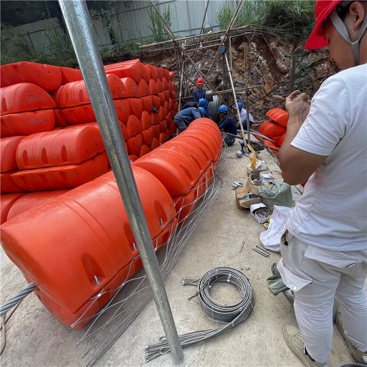 库区水面入水口拦渣排塑料浮筒 钢丝绳串联挂网组合浮漂