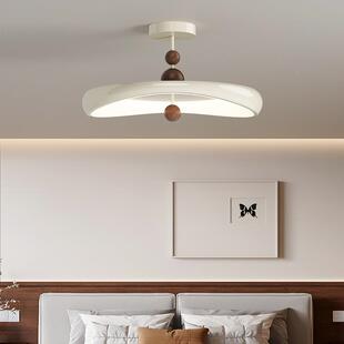 中木吸纹法式奶油风卧室顶灯全古光谱现房代简约主卧书餐厅飞9703