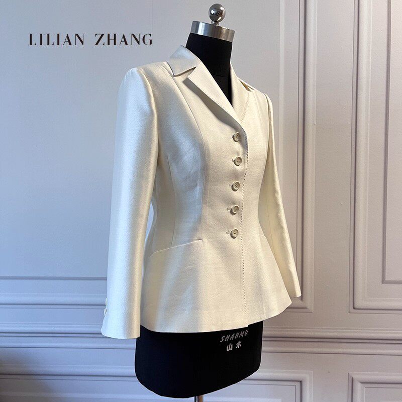 LILIAN ZHANG新风貌The New Look经典之韵西装拱针外套女2205024
