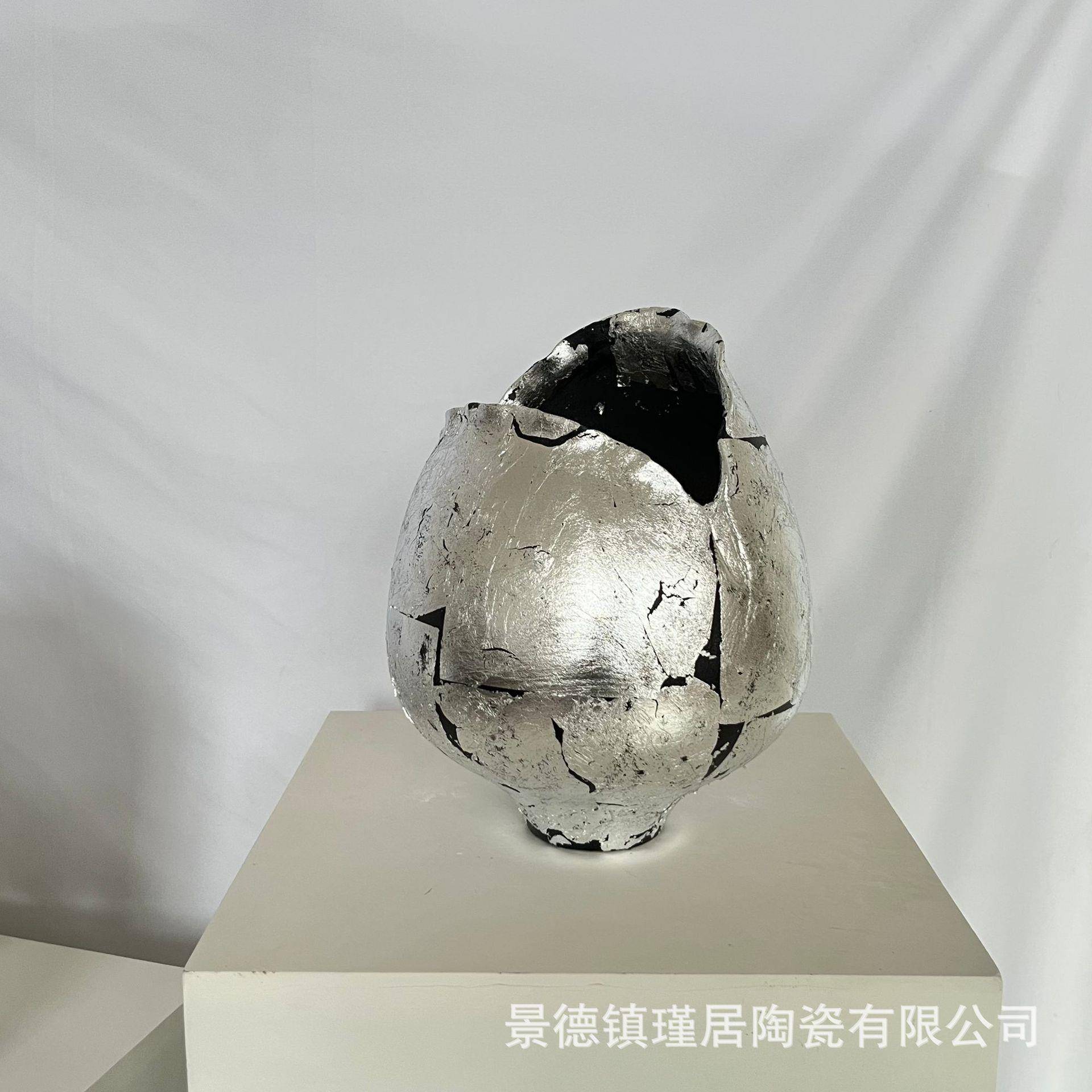 轻奢风手作陶瓷花器银箔极简风软装搭配异形创意台面花瓶摆件