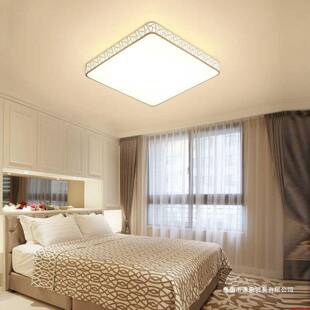 l2025现年新款d吸顶灯长方形客厅灯简约代大气家用卧室灯灯CQFe具
