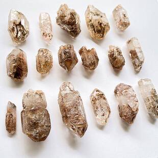 非洲红泥骸水晶25556原石天然古老窗口电路骨板水城堡骸骨晶矿物