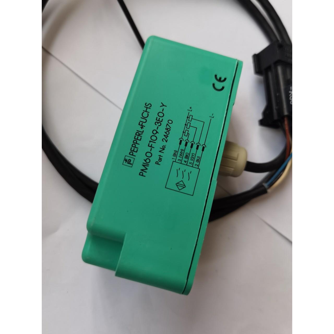 接近开开关限位关243PMI60-F109-30-EY