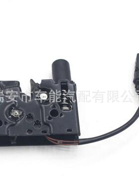 8U0823509适用于Q3A1A3机盖下锁