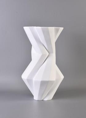 树现代简约折线叶纹花瓶黑白树刺脂大花器65837简民板宿酒店样房