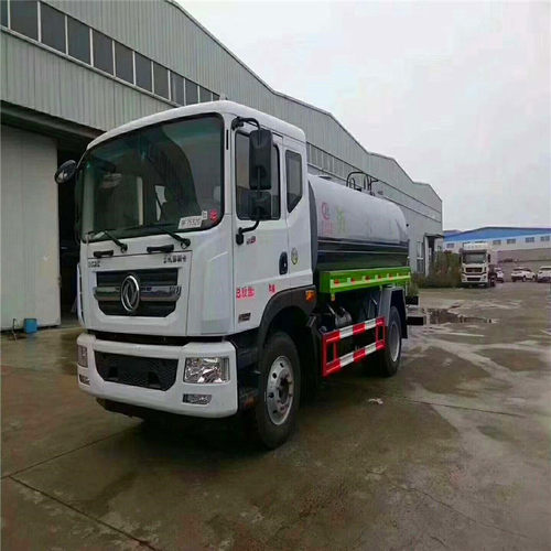 广东省东风D9 12吨城市环卫洒水车3950轴距康明斯180马力发动机