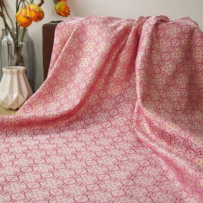 中式装金丝唐LH4427-2定胜纹挺括提花面料中国风盒马甲手工包装锦