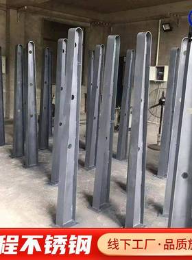 厂家定雨钢梁牛可构腿支架UBGH型钢结棚玻璃幕墙爪配件钢梁支架