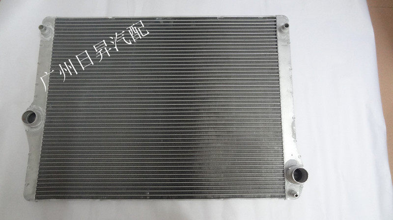适配宝马5系F18F10520LI530LI523LI525LI525LI水箱散热网