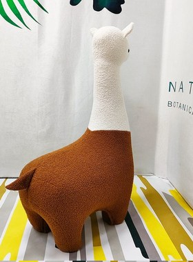 超大装饰落地摆件动物造型凳子网红羊驼座椅儿童卡通坐凳乔迁礼品