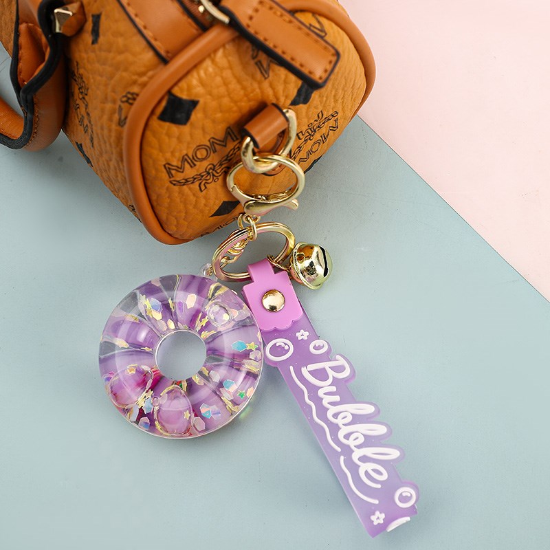 卡通入油夜光甜甜圈钥匙扣流沙汽车挂件精致情侣包包配饰时尚礼品