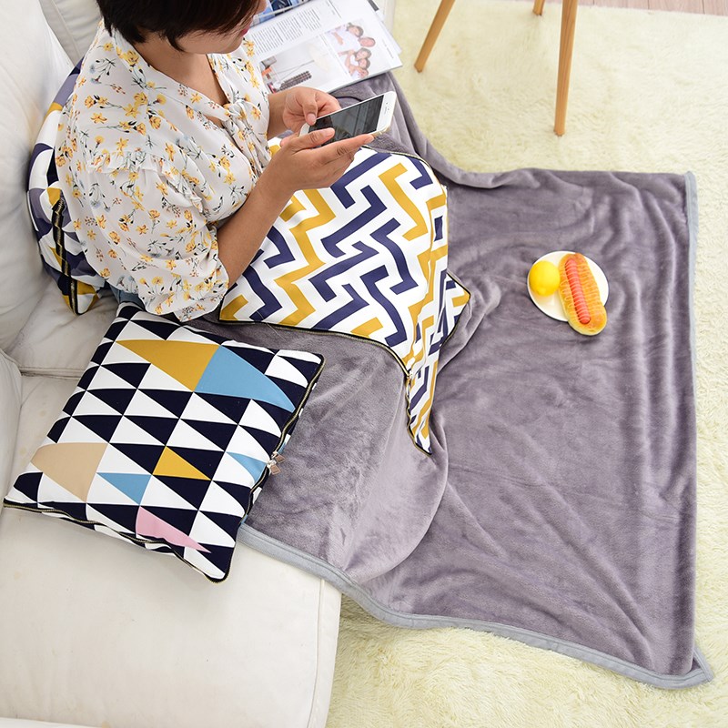 北欧抱枕毯两用被子夏凉被办公室午休毯汽车沙发靠枕靠垫空调被子