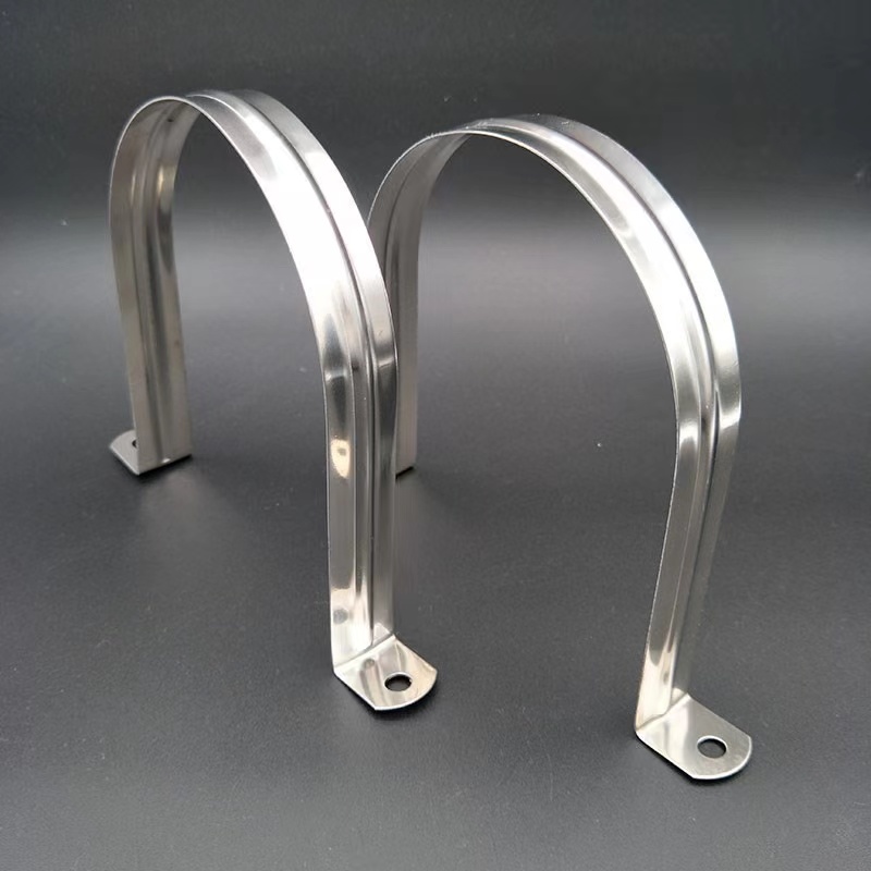 大口径不锈钢U型骑马卡箍卡夹排烟管软管固定马鞍夹风管墙上支架