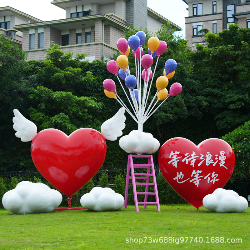 网红打卡商业街商场公园景观装饰爱心摆件玻璃钢云朵气球模型雕塑