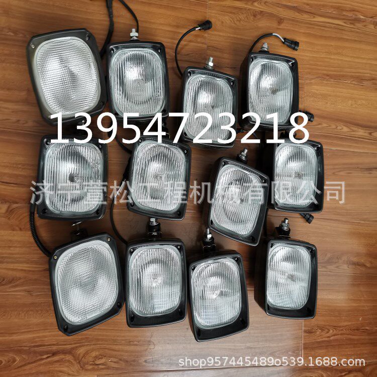 WA470-3轮式装载机大灯421-06-23350小灯423-06-D1110装载机配件