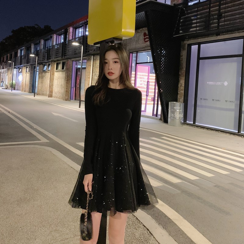 法式初恋桔梗仙女小黑裙秋冬连衣裙小个子收腰修身针织毛衣打底裙