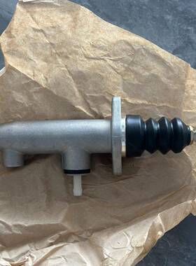 626760AM,1265209,1348733,1339412适用DAFCF85离合器总泵