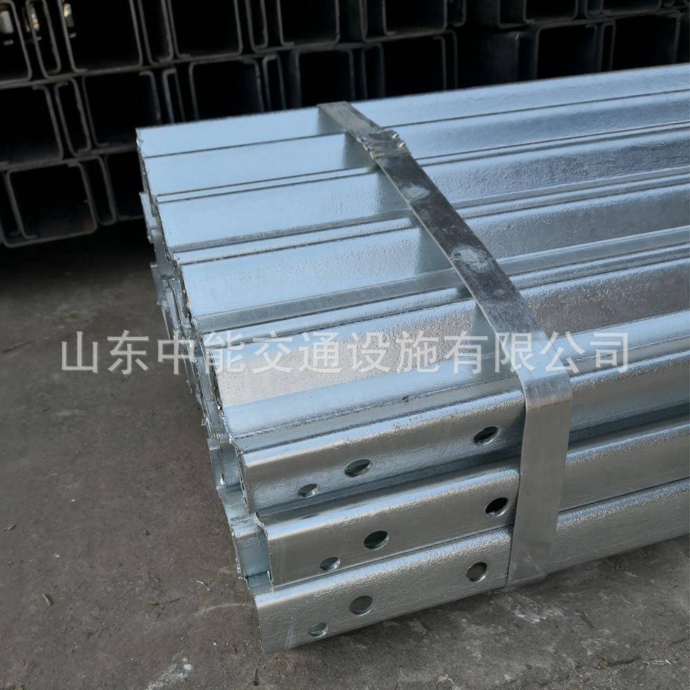 高速锌护栏喷塑波纹热JIJ镀护栏板波三波形梁钢双防撞护两栏出口