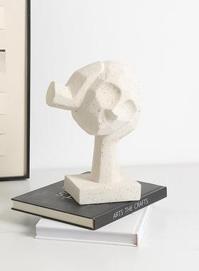 现代极简抽象艺术肌理抱头摆件客厅意电视柜书装FC-SZ230柜创人家