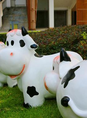 花园庭装卡通奶牛饰真物奶摆件树脂户外院园林景观雕塑田园牛别墅