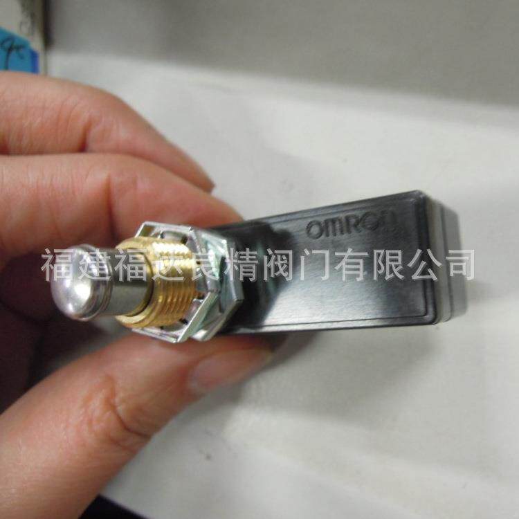 限位开关D4MC-5020-ZN行程QVV关开TZ/A-7311滚珠型