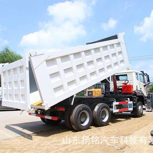 厂家出口非洲国工HEI翻程三自卸车豪6x4翻新后自卸车后八沃轮渣土