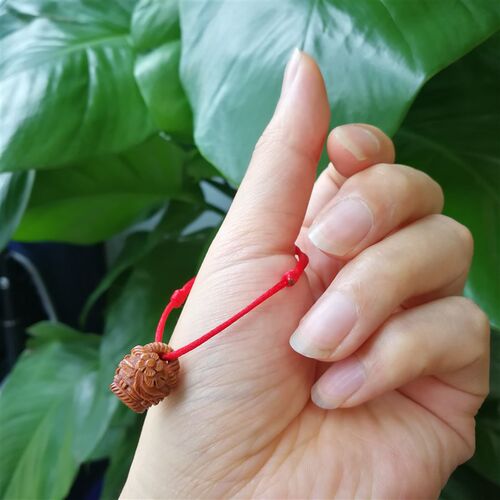 六字真言桃核圆珠桃核野生手工雕刻红绳可调节节日新年礼物花朵动