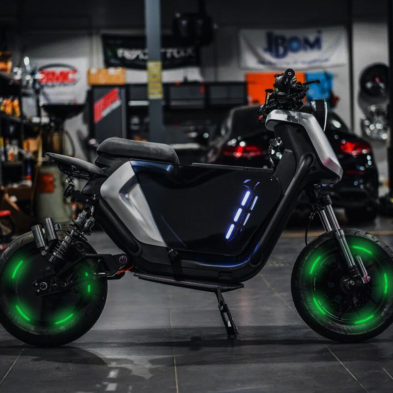 汽车轮毂反光贴个性创意自行车电动车摩托轮毂夜光警示贴纸装饰贴