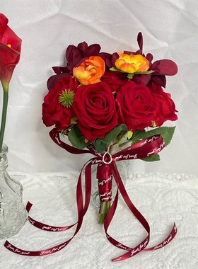 秀禾红色手捧花新娘结婚手拿花影楼中式摄影喜庆领证拍照手工花束