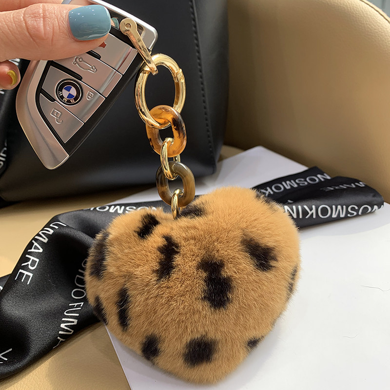 獭兔毛毛球钥匙扣心形包包挂饰高档爱心汽车钥匙挂件毛绒个性礼物