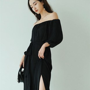 黑色高级感一字肩甜美露肩性感露锁骨连衣裙新款咖色漂亮裙子女潮