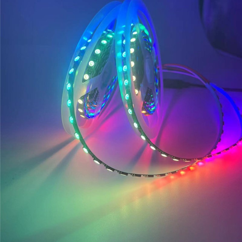 WS2812内置IC幻彩灯条 5.5MM窄板5V低压5050幻彩灯带90灯可程式设