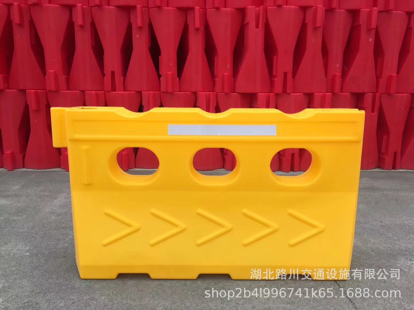 国标滚塑水马1500x800-9公斤厂家直销