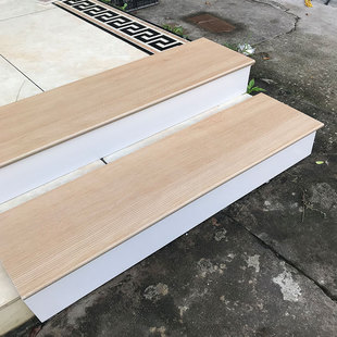 原木风加厚木纹楼梯踏步瓷砖梯级地砖公寓室外台阶一体式防滑哑光