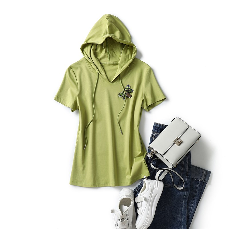 SKYINTL牛油果绿上衣女短款夏季新品蜜蜂钉珠连帽丝光棉t恤女夏