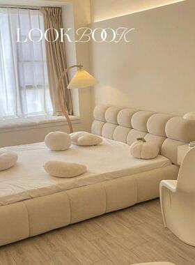 RGE简约奶油泡主芙床1.8米卧型双人床1.5米小户家储物网红用云朵