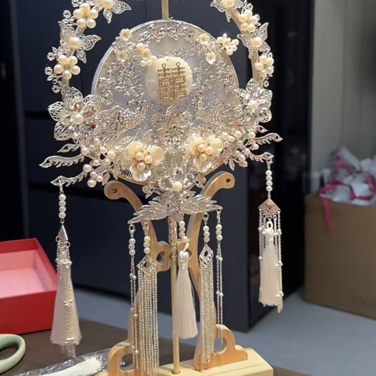 婚礼团扇新娘结婚扇子成品蓝色秀禾服喜扇出嫁遮面扇高级中式手工