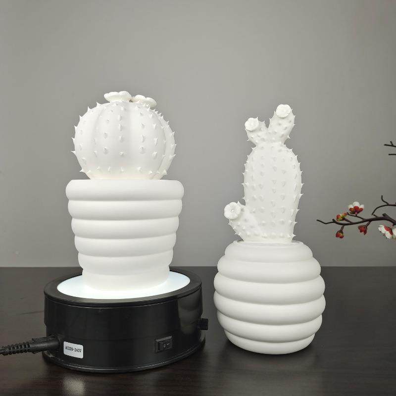 现代居简约陶瓷仙人掌摆件轻奢板创意客厅店样房酒桌面WPK家软装