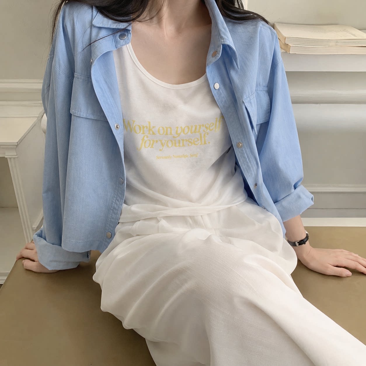 韩系浅蓝牛仔衬衫女宽松慵懒风百搭叠穿通勤外搭长袖上衣早秋新款