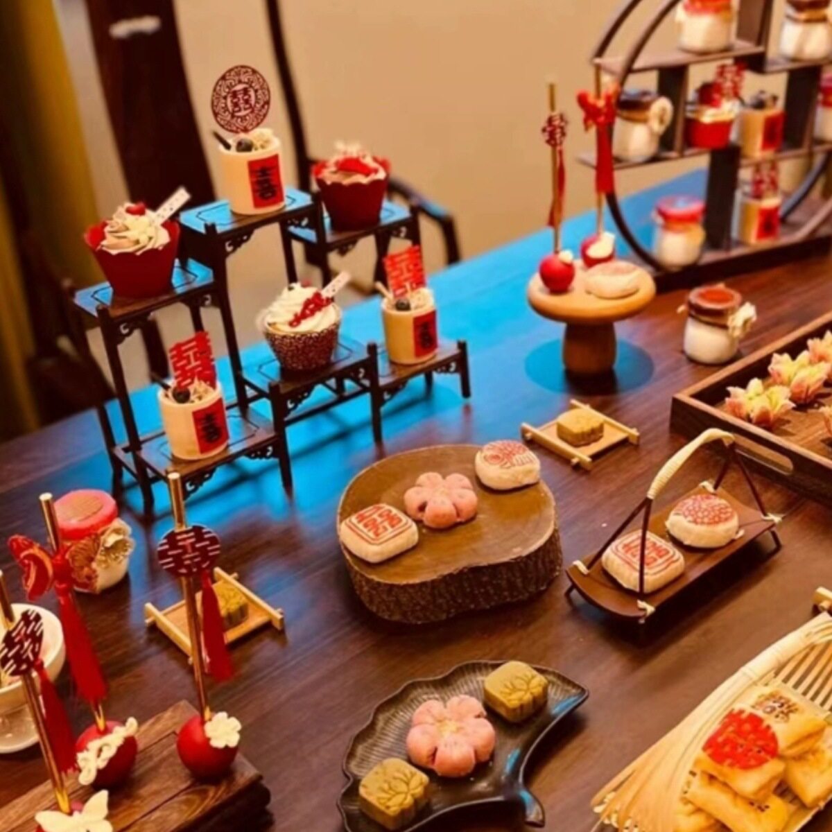 中式婚礼甜品台托盘展示架