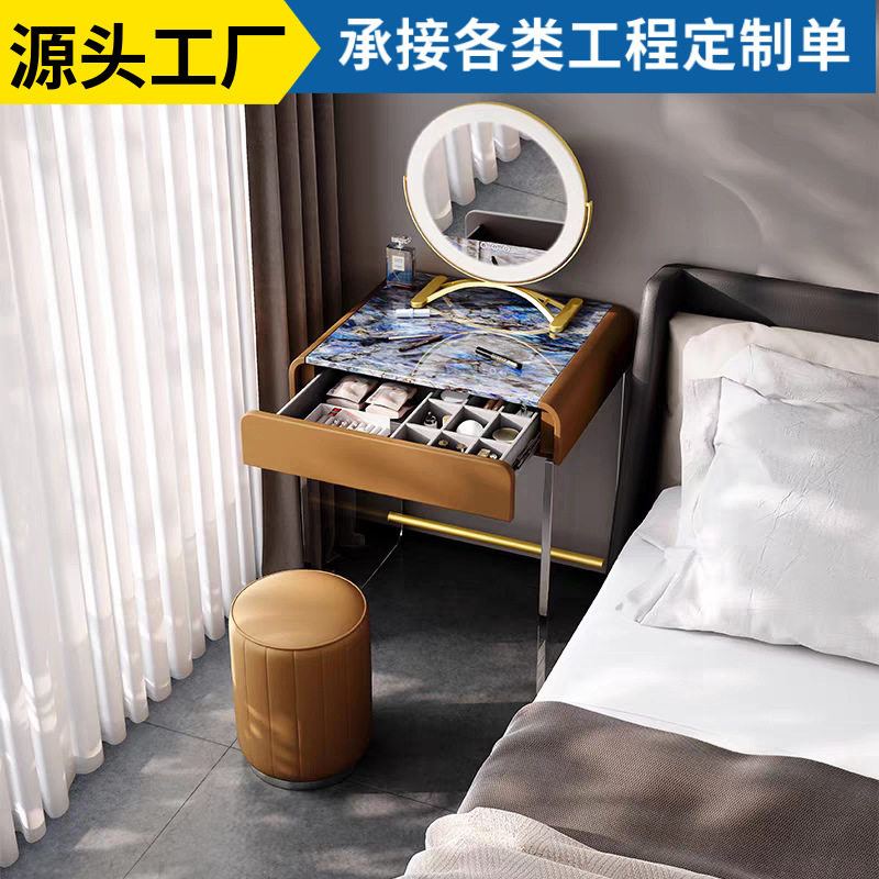 奶油风小型收纳一体梳妆台电脑桌