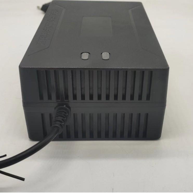 器大功率适电智能电动三轮-车充电60V6A用45-52AH铅酸池组