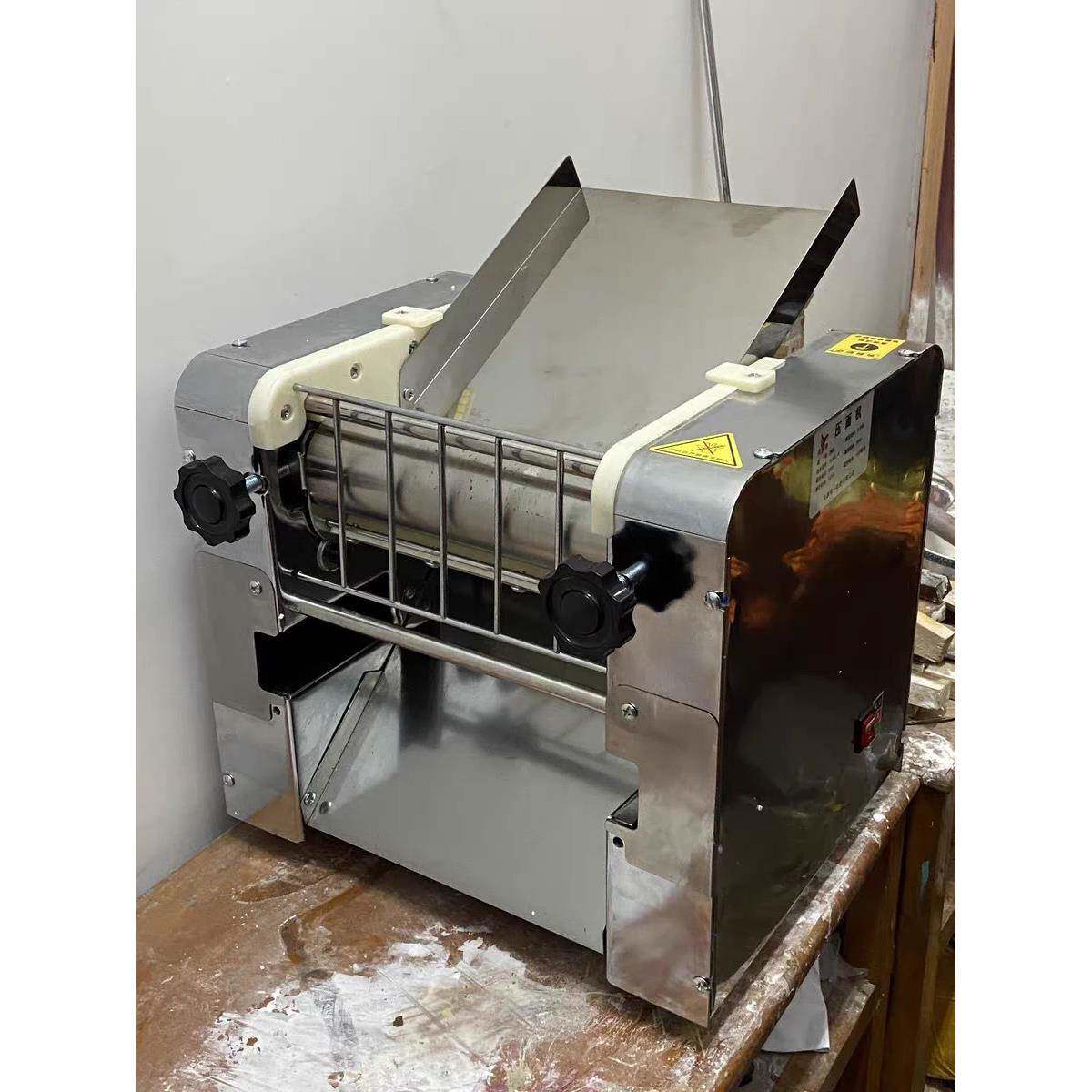 厂家直揉销家用电机416动小型压面机不锈钢擀面馄机商用饨皮擀一
