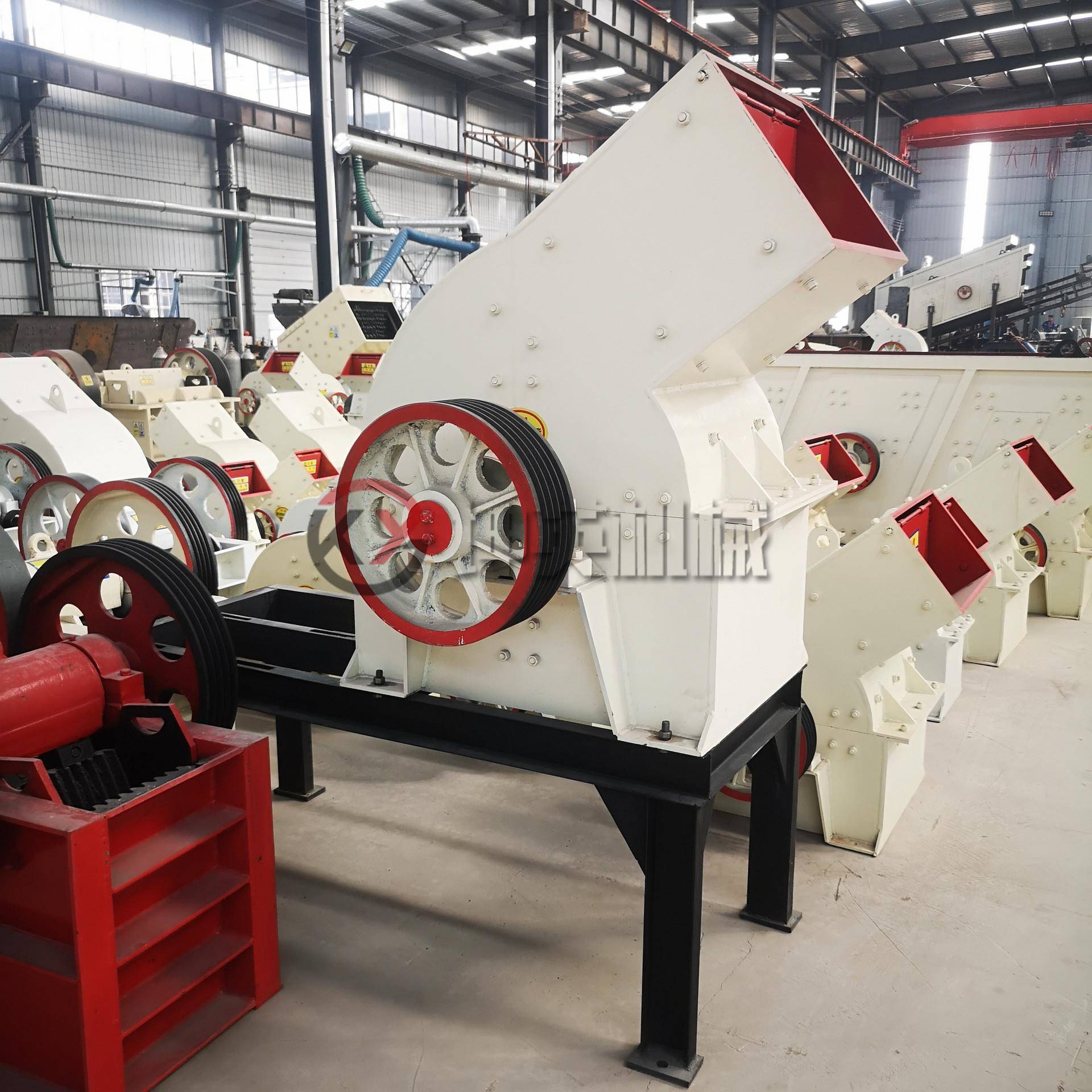 昆明小型打砂机移动反击石式砂制机砂料细碎反击式砂石成型HWD设