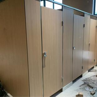 有福间抗倍特板卫生防隔断水防潮厕所耐木色卫生用隔板公家厕专用