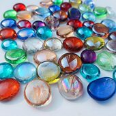 装 饰玻璃砂鱼缸小鱼缸雨花假石头扁珠玻璃石搭配五彩彩石子彩色