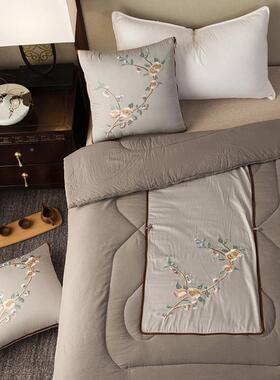 中式绣全棉抱枕刺被子两用办M—24030公午内睡夏季汽车垫枕头车载