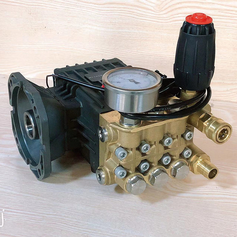 年华1900清洗机泵头7.5kW/28轴