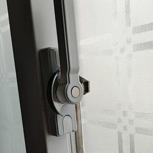 防护窗户窗户锁扣安全平移窗锁推拉门锁钩窗扣移门塑钢门窗月牙锁