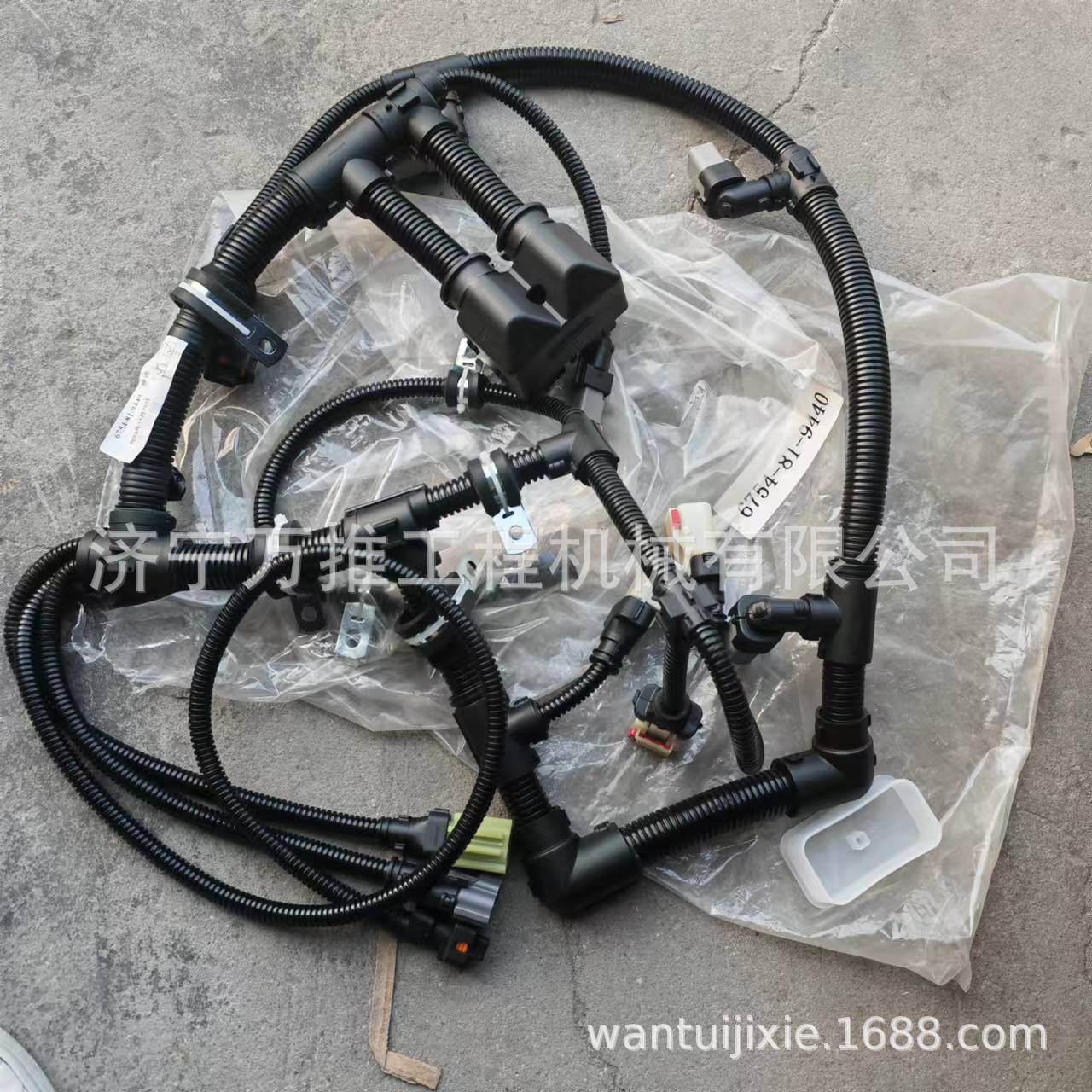 PC220/PC240-8发动机线束